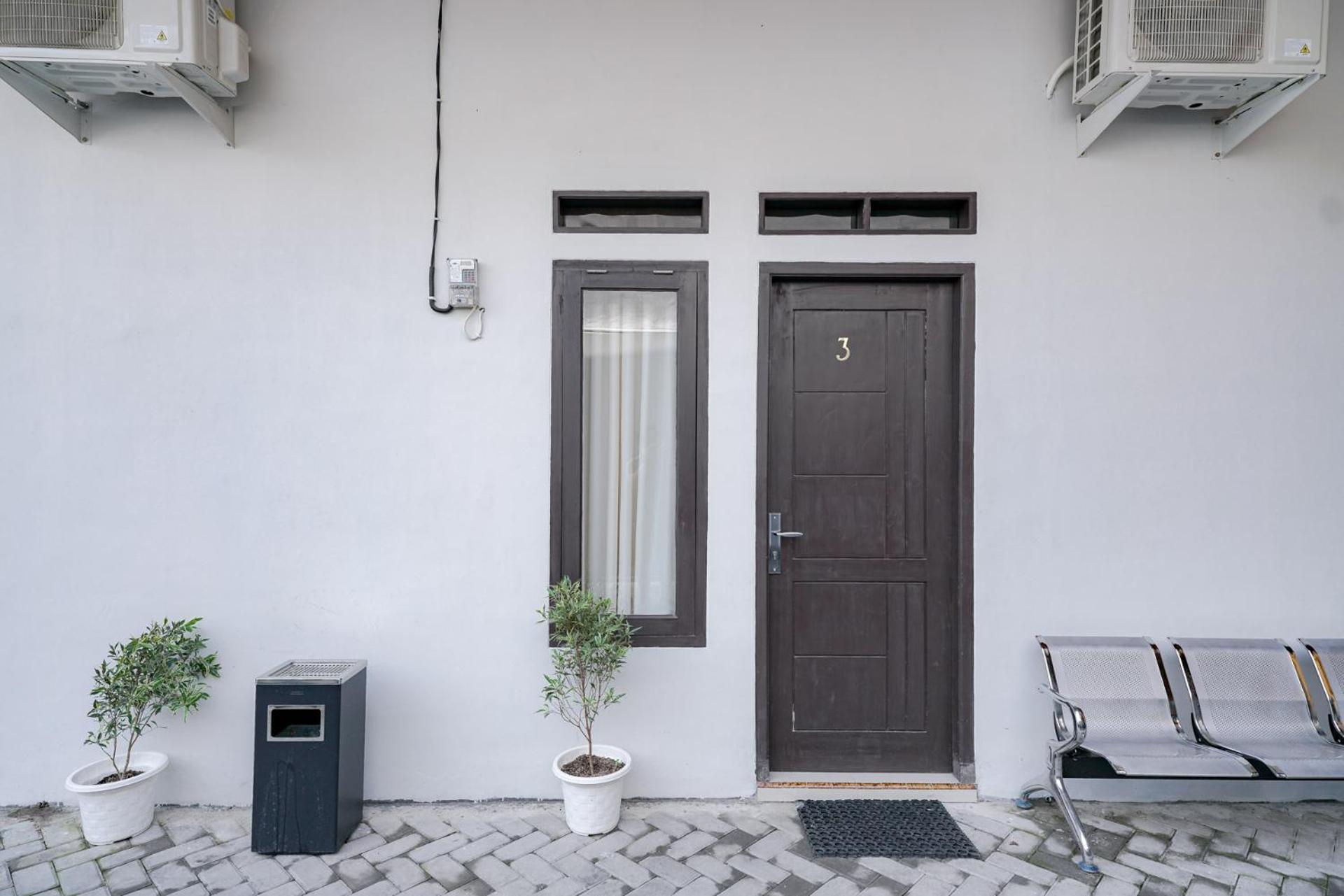 Reddoorz @ Jalan Urip Sumoharjo Lampung Hotell Bandar Lampung Exteriör bild